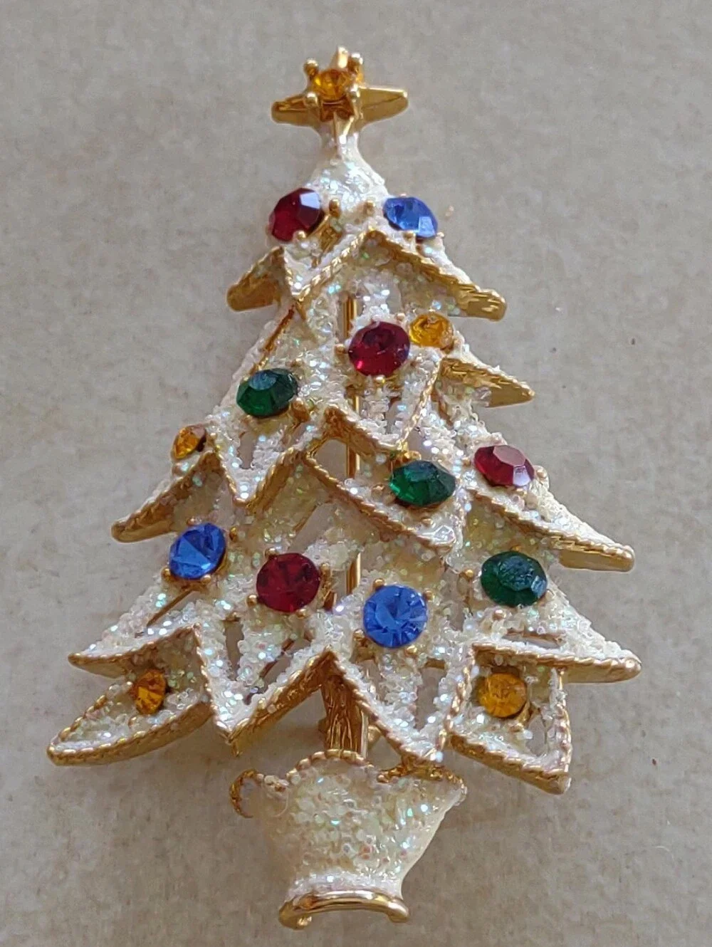 Vintage EISENBERG ICE Christmas Tree Pin Brooch Frosted White Rhinestones 2 1/4